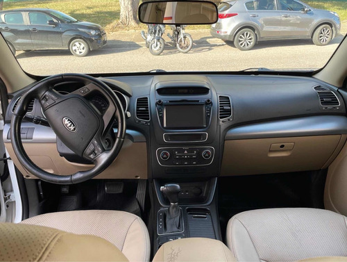 Imagem 7 de 7 de Kia Sorento 2014 2.4 Ex 5l 4x2 Aut. 5p