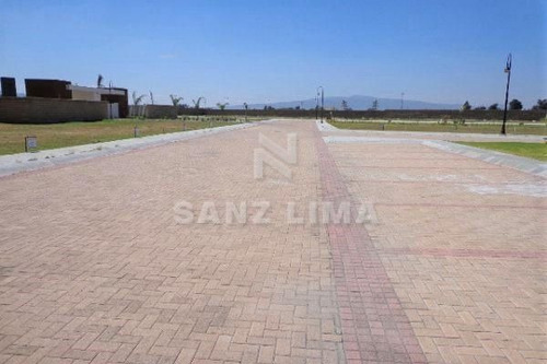 Fuentes Del Emperador Bonito Terreno Frente A Area De Convivencia Y Alberca En C