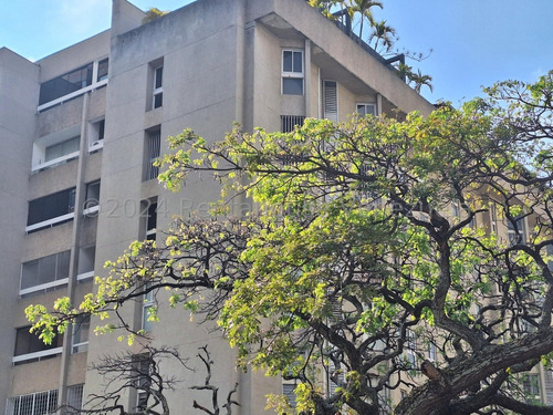Se Vende Apartamento Con Hermosa Vista Al Avila Ubicado En Los Palos Grandes #24-2765 On Caracas - Chacao 