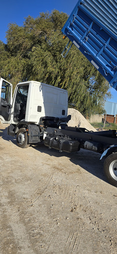 Camion Volcador Iveco Tector 90 190 Sin Uso Solo 3000 Kms