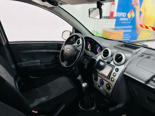 Ford Fiesta 1.6 Rocam Se Plus Flex 5p