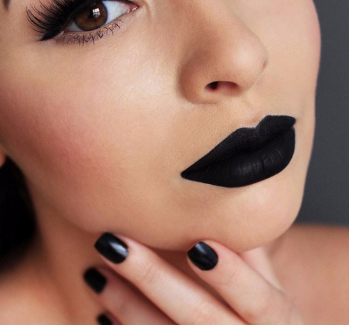 Labial Liquido Mate Ultra Fijacion Color Negro
