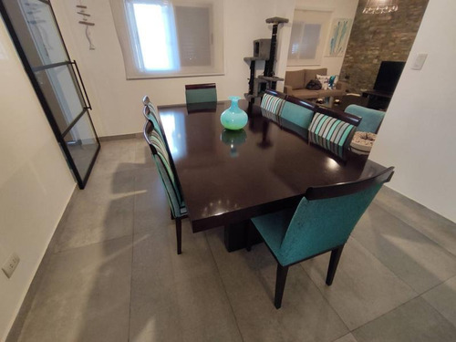 Casa De Cuatro Ambientes, En Venta - Haedo -