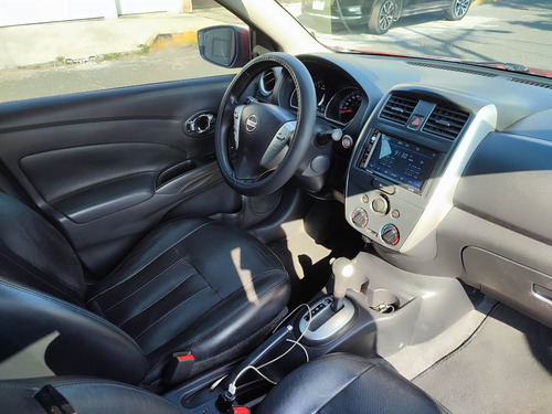 Nissan Versa 1.6 Exclusive Navi At