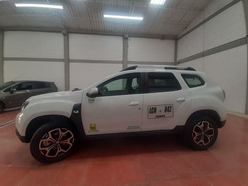 Imagen 8 de 14 de Renault Duster Intense 4x4 Mt 2023