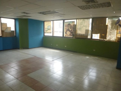 Imagen 2 de 8 de Oficina En Alquiler La Urbina 22-4332 Renta House Los Samanes