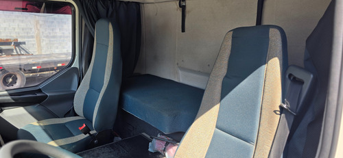Volvo Vm 270 Leito Bau Aluminio 16 Paletes Ano 2021