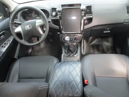 Toyota Fortuner Sr5 4x2 2700cc Mt Aa