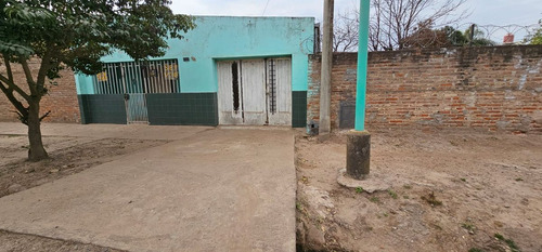 Casa Mas Terreno Ideal Para Inversión