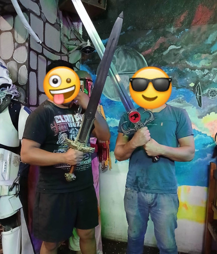Espada Conan El Barbaro Schwarzenegger Gris (Usado)