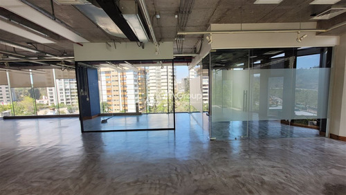Arriendo Espectacular Oficina 593 M2. Nueva Costanera