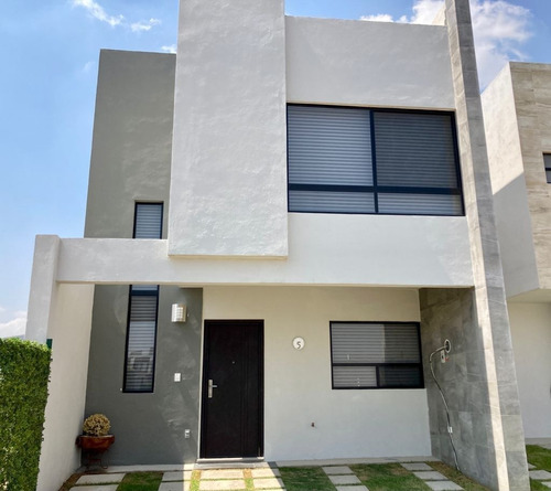 Se Vende Hermosa Casa En Lomas De Angelopolis , Puebla. Vive En La Zona Con Mejor Calidad De Vida De Puebla. 