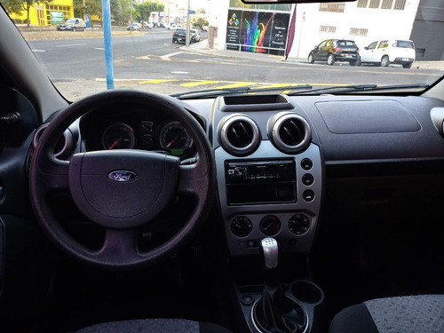 Imagem 7 de 10 de Fiesta Hatch Class 1.6 Flex 2012 Completo