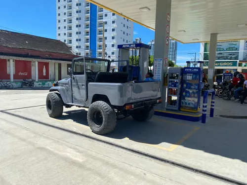 Toyota Macho Carpado Land Cruiser Fj40