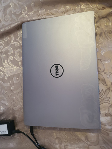 Notebook Dell Inspiron 7572 I7-8550u 16gb 480g Nvidia Mx150 Prateado (Usado)