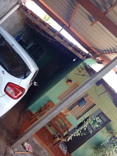 Casa Com 3 Quartos, Dois Banheiros,cozinha, Sala, Área Frent