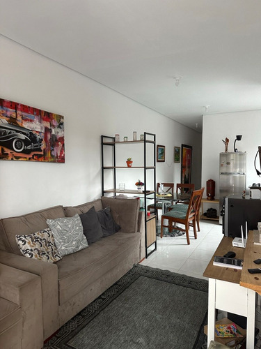 Casa Térrea 2 Dormitórios,sendo 1 Suíte