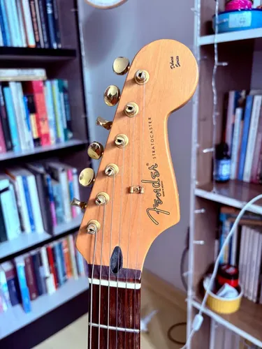 Guitarra Fender Stratocaster Deluxe Players | Parcelamento sem juros