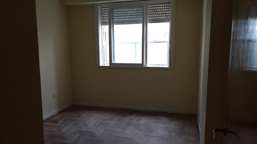 Imagen 2 de 10 de Departamento En Venta En La Plata