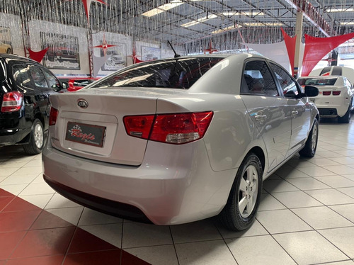 Kia Cerato 2011 1.6 Ex 4p 126 Hp