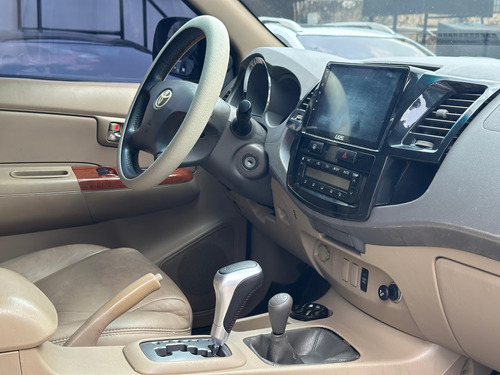 Toyota Fortuner Sr