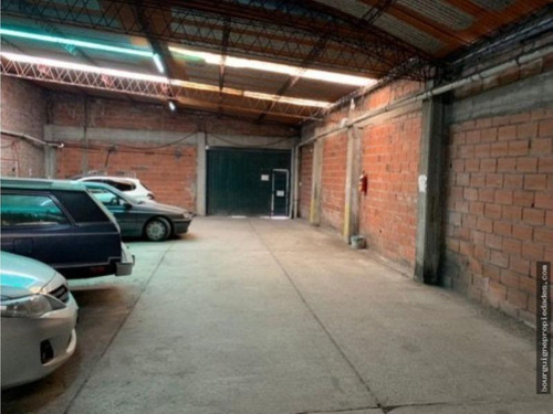 Venta Galpón En Barrio San Martín A Una Cuadra De Av 39