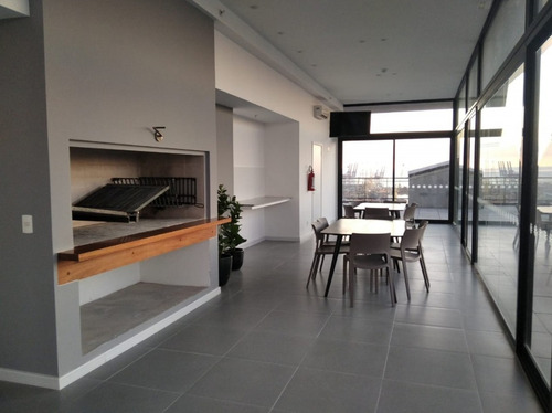 Venta Apartamento 2 Dormitorios Centro - Edificio Nostrum Bay