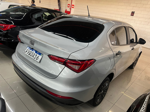 Fiat Cronos 1.0 Flex 4p