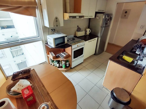 Imagen 9 de 24 de Venta De Departamento De 3 Ambientes Con Balcón Y Cochera En Flores