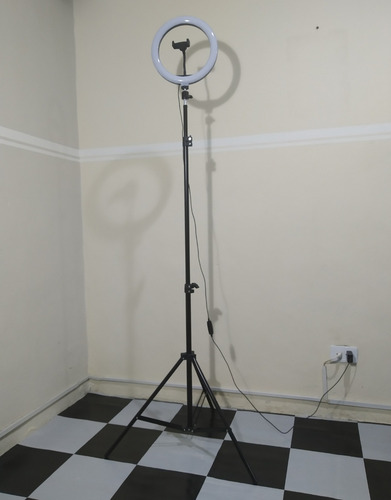 Imagen 2 de 8 de Aro De Luz 10 Pulgadas Con Trípode De 80 Pulgadas.