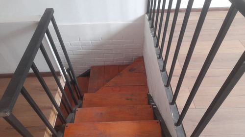 Casa 2 Pisos 4 Dormitorios 2 Baños Regularizada