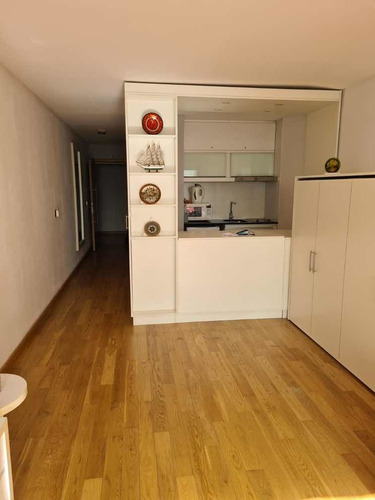 Alquiler Monoambiente Amueblado Con Patio A 1 Cuadra Rambla