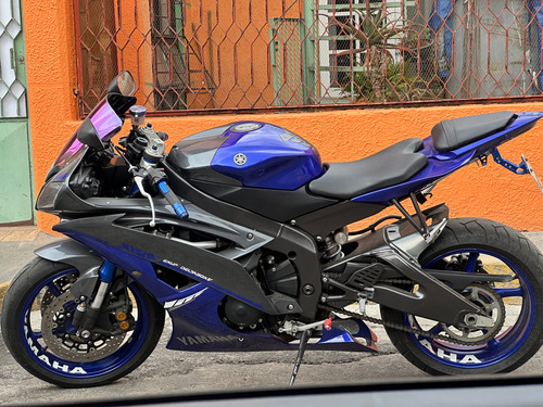 Yamaha R6