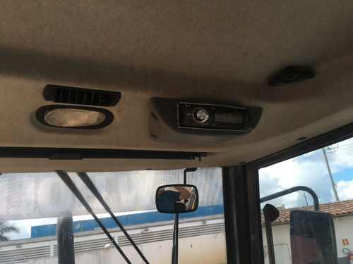 Imagem 6 de 6 de Retroescavadeira New Holland