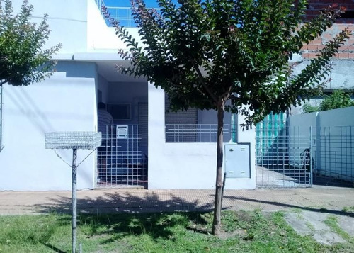 Casa En Venta En Morón