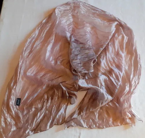 Chalina Nude Tornasolada.cien % Rayon De La India.medidas. (Usado)