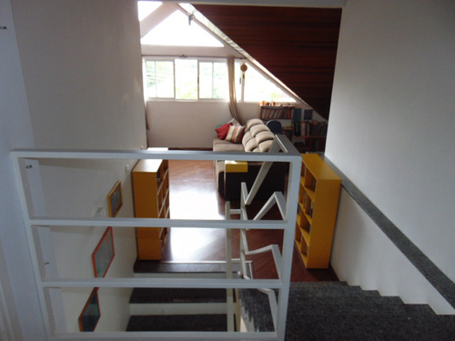 Imagem 27 de 30 de Sobrado Com 5 Dormitórios À Venda Com 182.43m² Por R$ 800.000,00 No Bairro Santa Felicidade - Curitiba / Pr - Sb0658