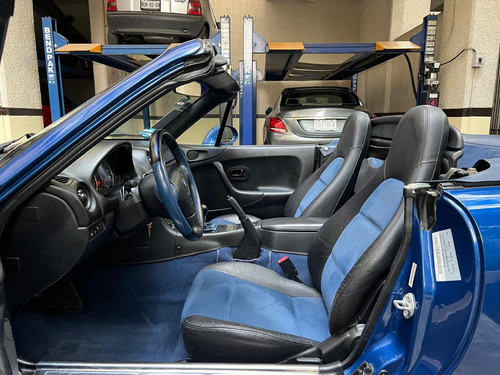 Mazda Mx-5 Convertible 2d 1999 Com 14,000 Millas