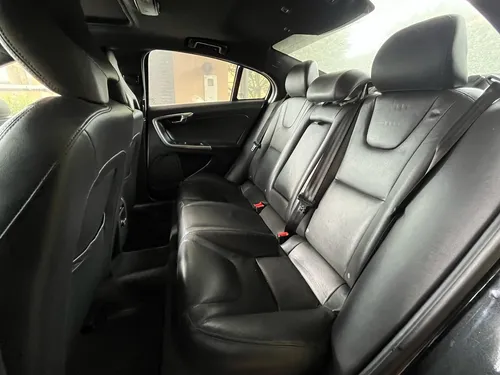 Volvo S60 T5 2.0cc At Aa 4x2