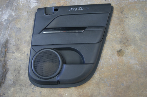 Tapa De Puerta Trasera Derecha Jeep Patriot Módelo 2011