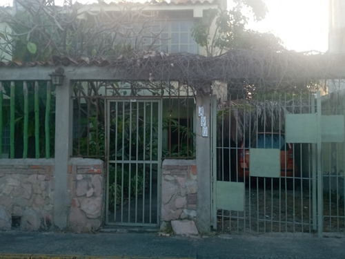 Imagen 2 de 3 de Agua Miel Country
