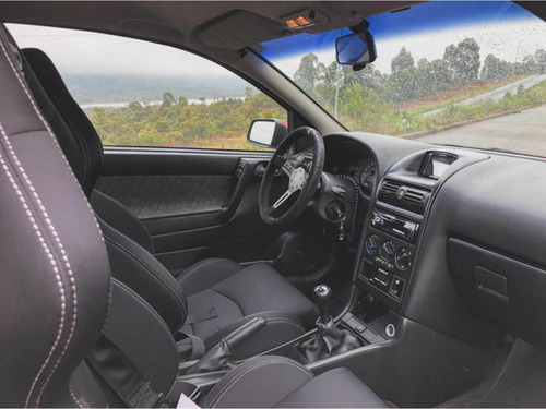 Chevrolet Astra Gl 2.0 Turbo