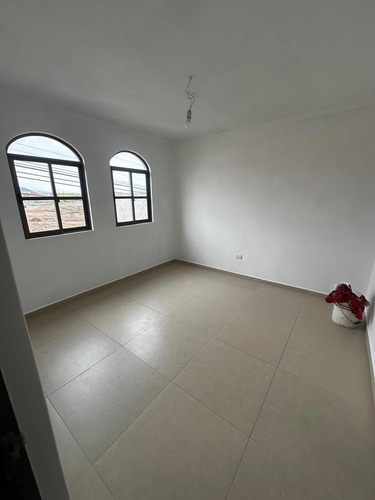 Casa Nueva 4 Dormitorios , 3 Baños