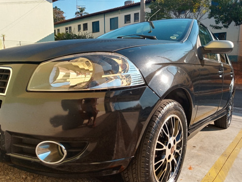 Imagem 1 de 7 de Fiat Palio 1.8r