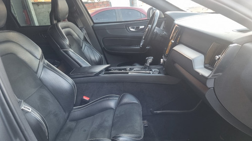 Volvo XC60 2.0 T5 R-design AWD
