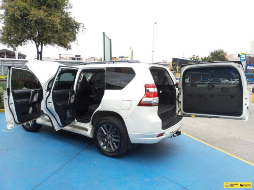 Imagen 8 de 25 de Toyota Prado