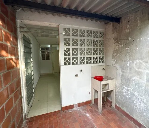 Arriendo Apartaestudio En Primer Piso Con Patio Barrio La Flora Norte De Cali