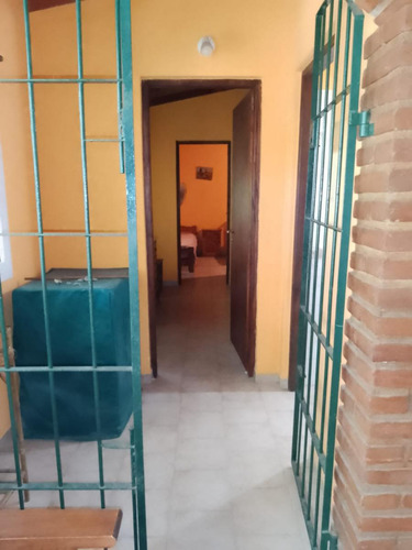 Casa En Venta - 4 Dormitorios 2 Baños - 450mts2 - Mar Del Tuyú