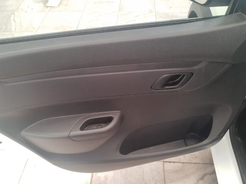 Imagen 6 de 14 de Kwid Intens Std