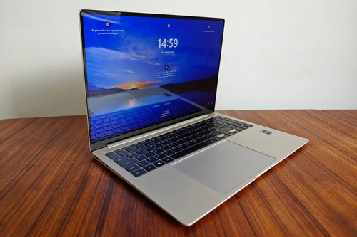 Notebook Samsung Book 3